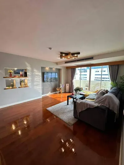 2-bed condo for rent near BTS Thong Lo, photo 3 of 9