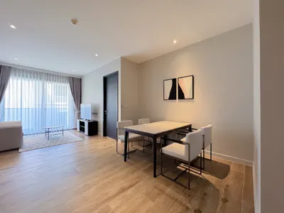 Condo 2 chambres à louer près de la station BTS Thong Lo, photo 2 sur 5