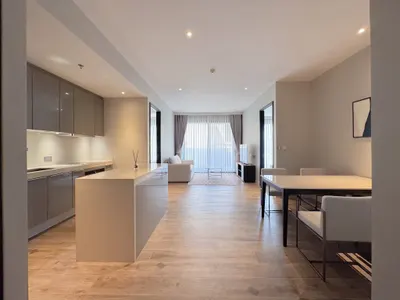 Condo 2 chambres à louer près de la station BTS Thong Lo, photo 1 sur 5