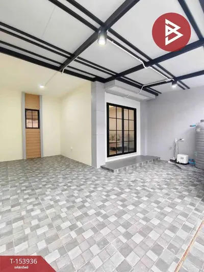 MRT バーンラックヤイ駅周辺の3ベッドルームタウンハウス（売買）、写真2/5
