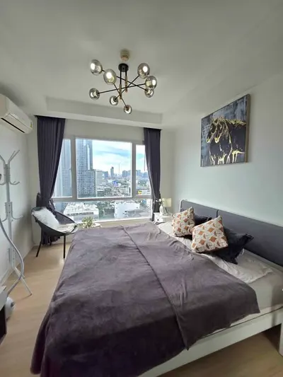 1-bed condo for rent near BTS Thong Lo, photo 1 of 5