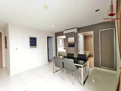 2-bed condo for rent near BTS Ekkamai, photo 3 of 5