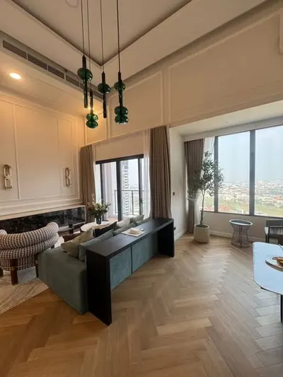 Condo 2 chambres à louer près de la station MRT Phra Ram 9, photo 1 sur 5