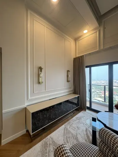 Condo 2 chambres à louer près de la station MRT Phra Ram 9, photo 3 sur 5