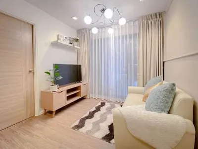Condo 2 chambres à louer près de la station BTS Punnawithi, photo 1 sur 5