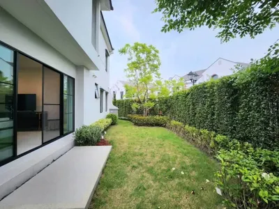4-bed house for rent near ARL Makkasan, photo 4 of 5