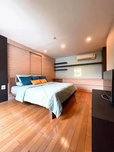 Condo 2 chambres à louer près de la station BTS Phrom Phong, photo 5 sur 5