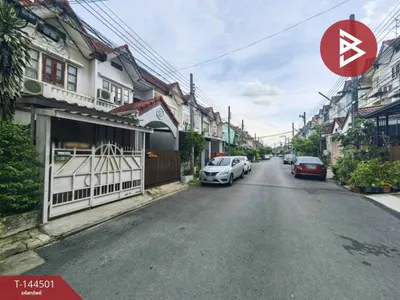 2-bed townhouse for sale near MRT Min Buri, photo 3 of 5