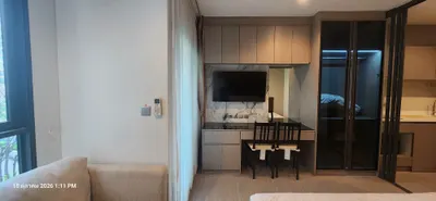 Condo for rent at LIFE Asoke - Rama 9, photo 2 of 5