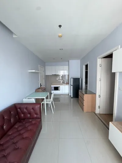 1-bed condo for rent near MRT Huai Khwang, photo 5 of 5