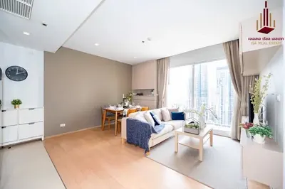 Condo 2 chambres à louer près de la station BTS Thong Lo, photo 1 sur 5