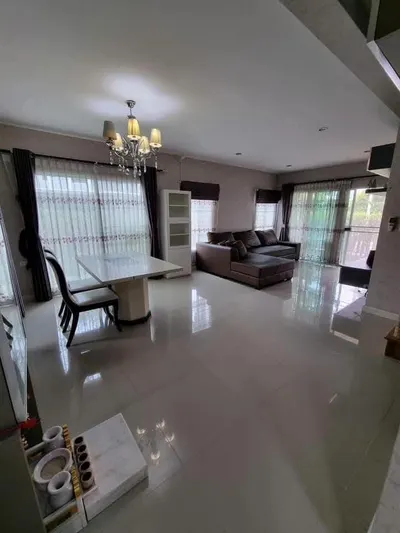 Passorn Prestige Phattakarn 38 ภัสสร เพรสทีจ พัฒนาการ 38の3ベッドルーム一戸建て（賃貸）、写真2/5