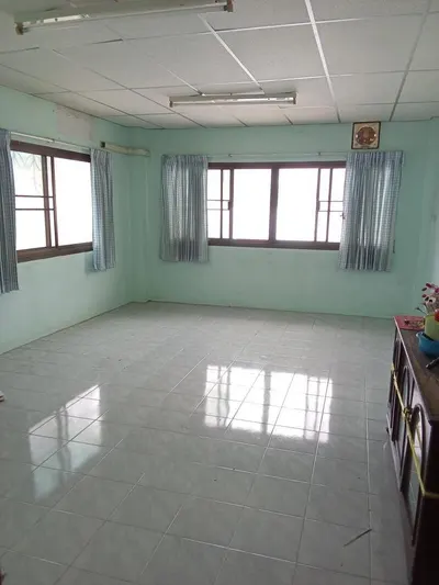 ขายทาวน์เฮาส์ 2 ห้องนอน ใกล้ MRT บางกะปิ รูปที่ 2 จาก 5
