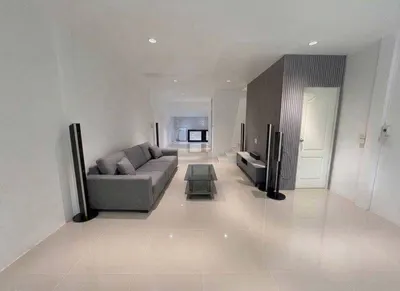 3-bed townhouse for rent near BTS Punnawithi, photo 1 of 5