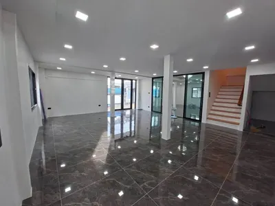 4-bed house for rent near MRT Sukhumvit, photo 3 of 5