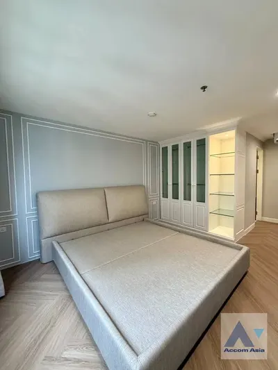 3-bed condo for sale near MRT Sukhumvit, photo 4 of 5