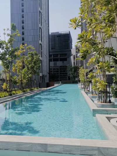 Condo 1 chambre à louer près de la station BTS Punnawithi, photo 1 sur 4