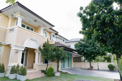 5-bed house for rent near MRT Suan Luang Rama IX, photo 2 of 5