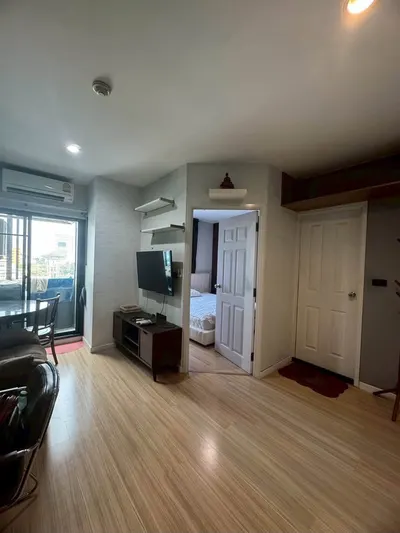 1-bed condo for rent near MRT Ratchadaphisek, photo 5 of 5