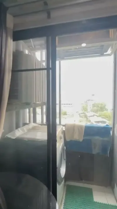1-bed condo for rent near MRT Ratchadaphisek, photo 2 of 5