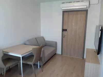 1-bed condo for rent near BTS Bang Na, photo 1 of 5