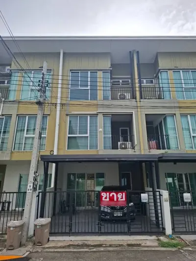 This listing, photo 1