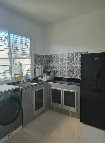 This listing, photo 3