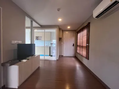Condo 2 chambres à louer près de la station MRT Bang Khun Non, photo 5 sur 5