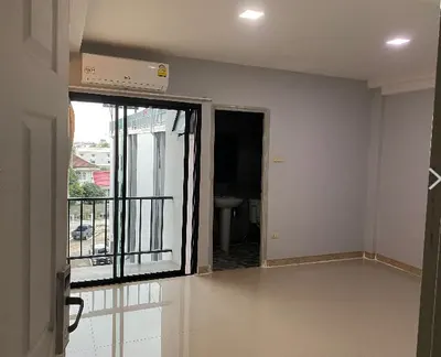 Chambre à louer près de la station BTS On Nut, photo 1 sur 5