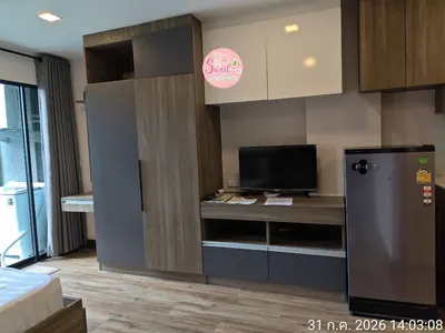 Condo à louer près de la station MRT Fai Chai, photo 2 sur 5