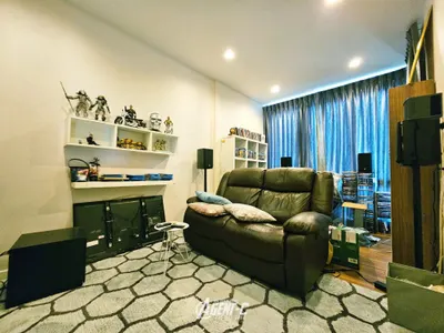 MRT 叻抛71站附近的6房独栋住宅出售，第4张，共5张