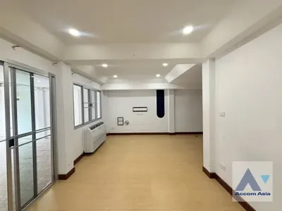 6-bed house for rent near MRT Sukhumvit, photo 3 of 5