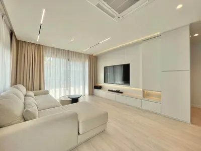 Maison 4 chambres à louer près de la station BTS Bang Na, photo 1 sur 7