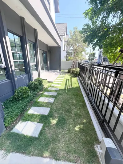 Centro Bangna phase 2の4ベッドルーム一戸建て（賃貸）、写真2/5