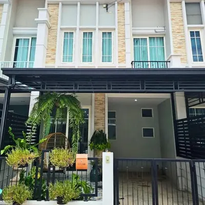 3-bed house for sale near BTS Saphan Mai, photo 1 of 5