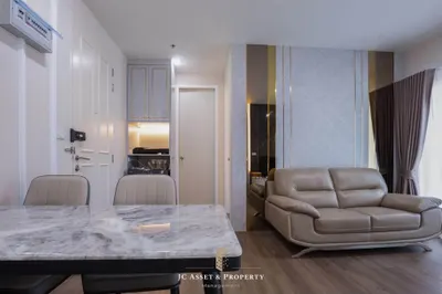 Condo 2 chambres à louer près de la station BTS Talat Phlu, photo 2 sur 5