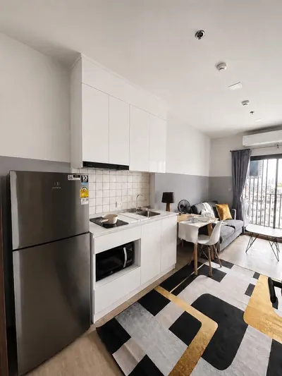 Condo 1 chambre à louer près de la station ARL Ramkhamhaeng, photo 1 sur 5