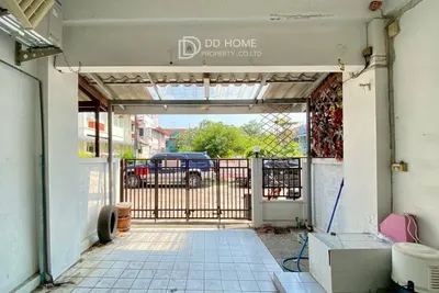 3-bed house for sale near MRT Yaek Nonthaburi 1, photo 2 of 5