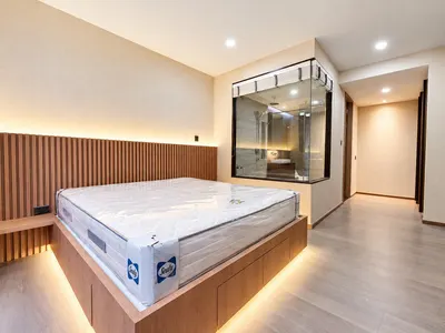 2-bed condo for rent near BTS Ratchadamri, photo 2 of 5