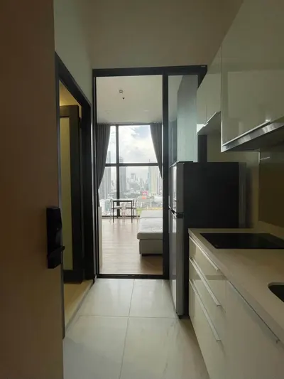 Condo for rent at Chewathai Residence Asoke, photo 2 of 5