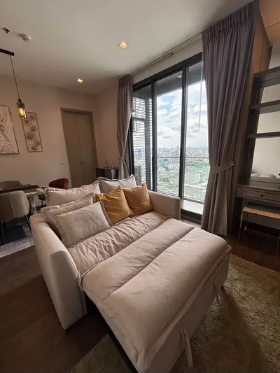 2-bed condo for rent at The Address Siam-Ratchathewi, photo 2 of 5