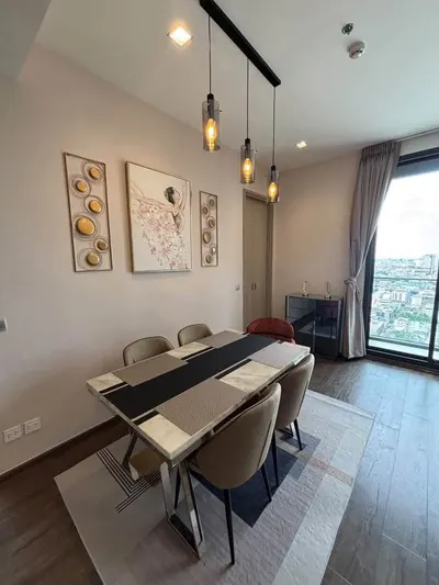 2-bed condo for rent at The Address Siam-Ratchathewi, photo 1 of 5