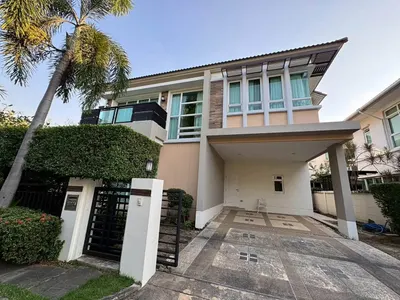 3-bed house for rent near MRT Ram Inthra 3, photo 1 of 5