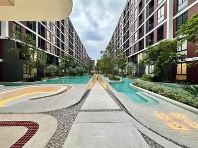 Condo à louer près de la station BTS Khu Khot, photo 1 sur 5