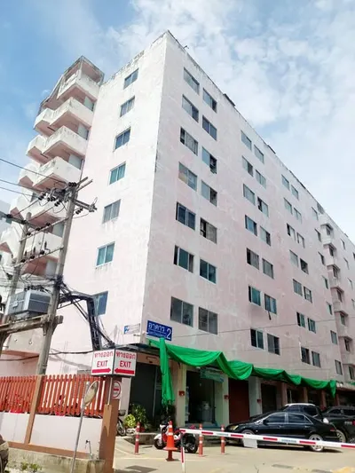 MRT 邦灿站附近的1房公寓出售，第1张，共5张