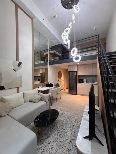 The Lofts Silom by Raimon Land的1房公寓出租，第2张，共5张
