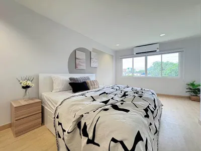 5-bed house for rent near MRT Huai Khwang, photo 8 of 8