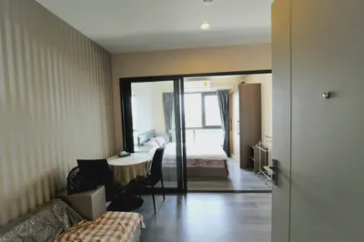 1-bed condo for rent at The Stage Taopoon - Interchange, photo 3 of 5