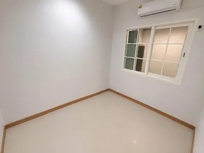 3-bed townhouse for sale at Golden Town Onnut-Pattanakan, photo 4 of 5