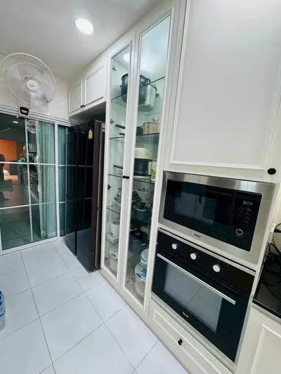 4-bed house for rent near BTS Khu Khot, photo 5 of 5